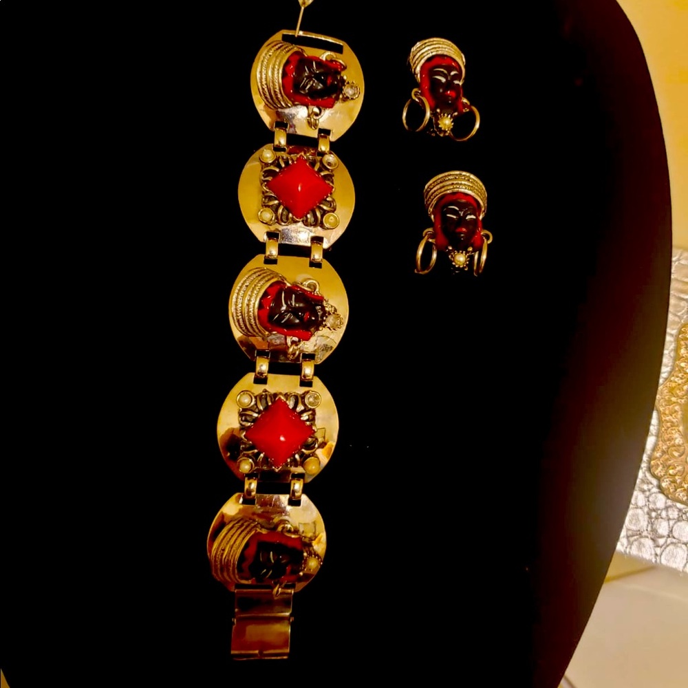 Bracelet and matching earring